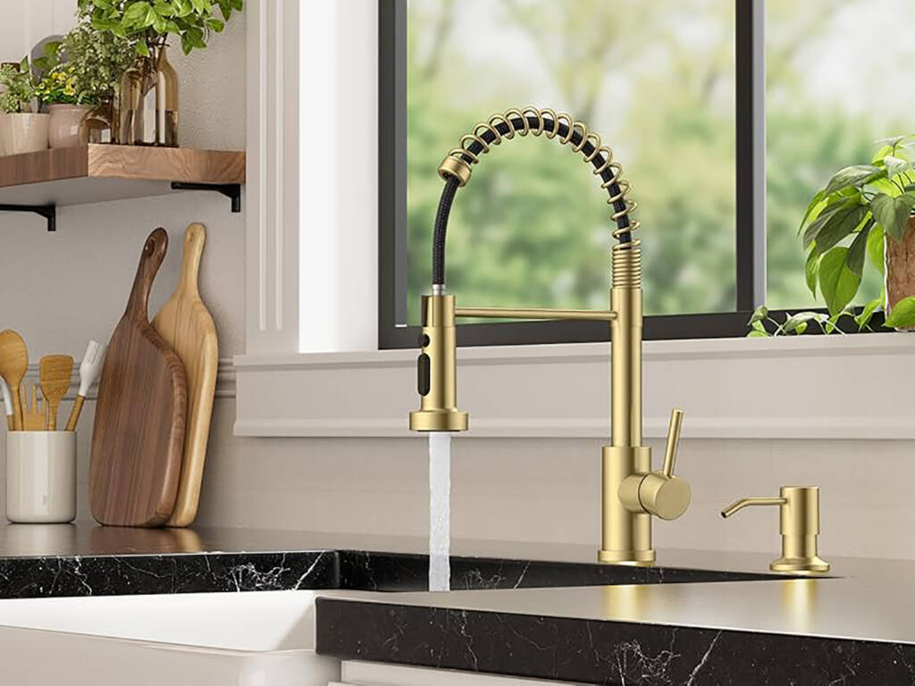 Stylish kitchen faucets