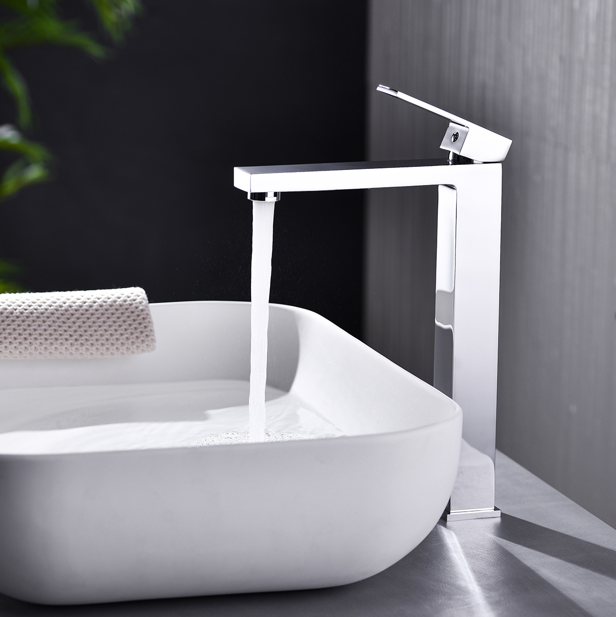 Sleek Square-Design Chrome Bathroom Basin Faucet for Vanity - 图片 5