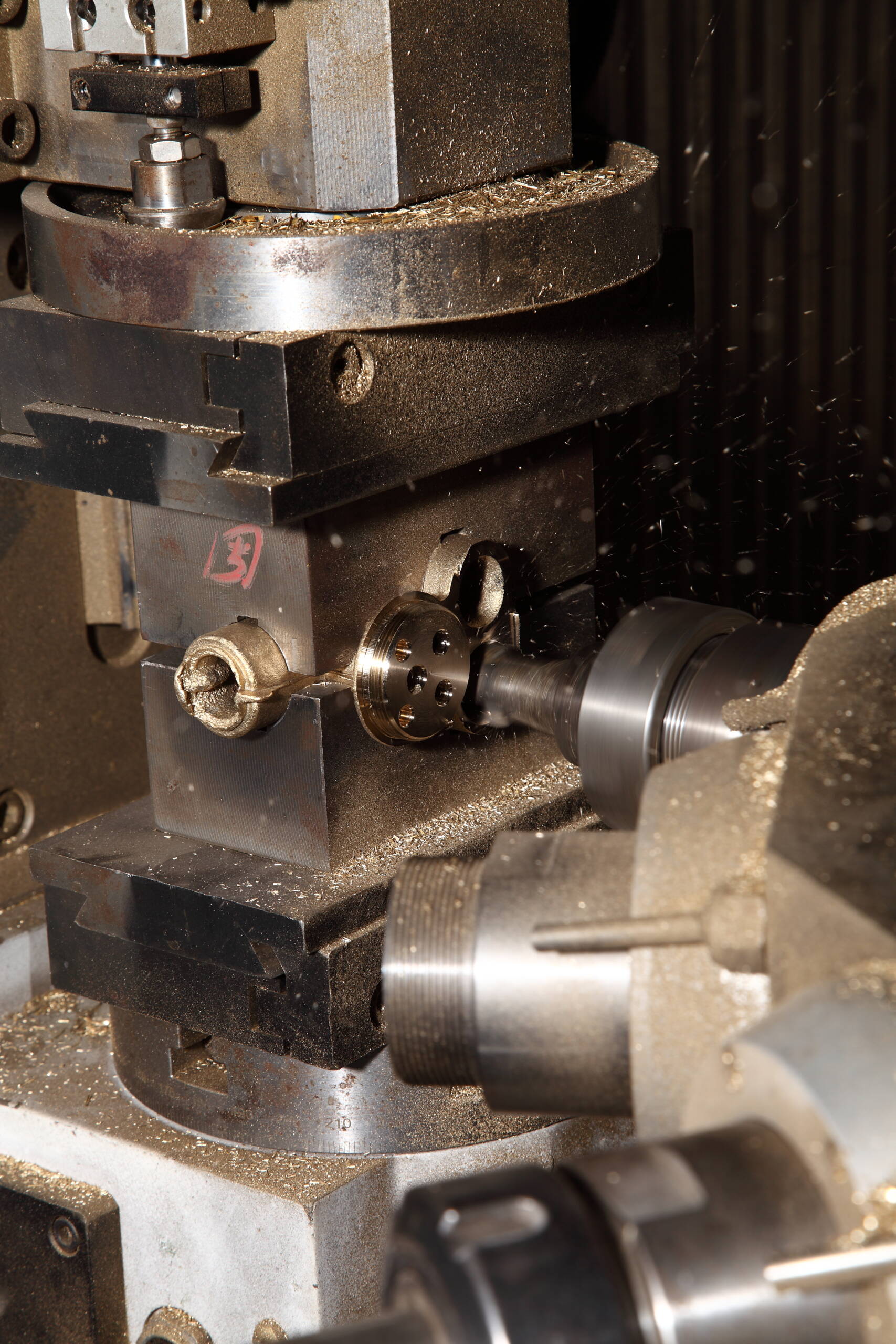 Bathroom Hardware Production: Kitchen & Bathroom Faucets & Showers