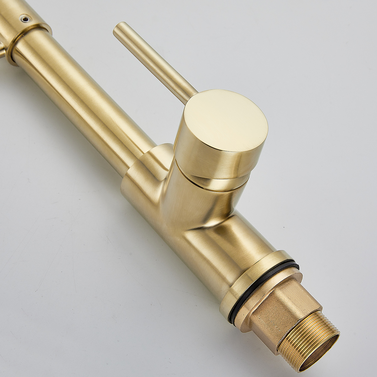 Premium Brushed Gold Spring Pull Down Kitchen Faucet with Flexible Hose & Dual Spray Modes - 图片 9